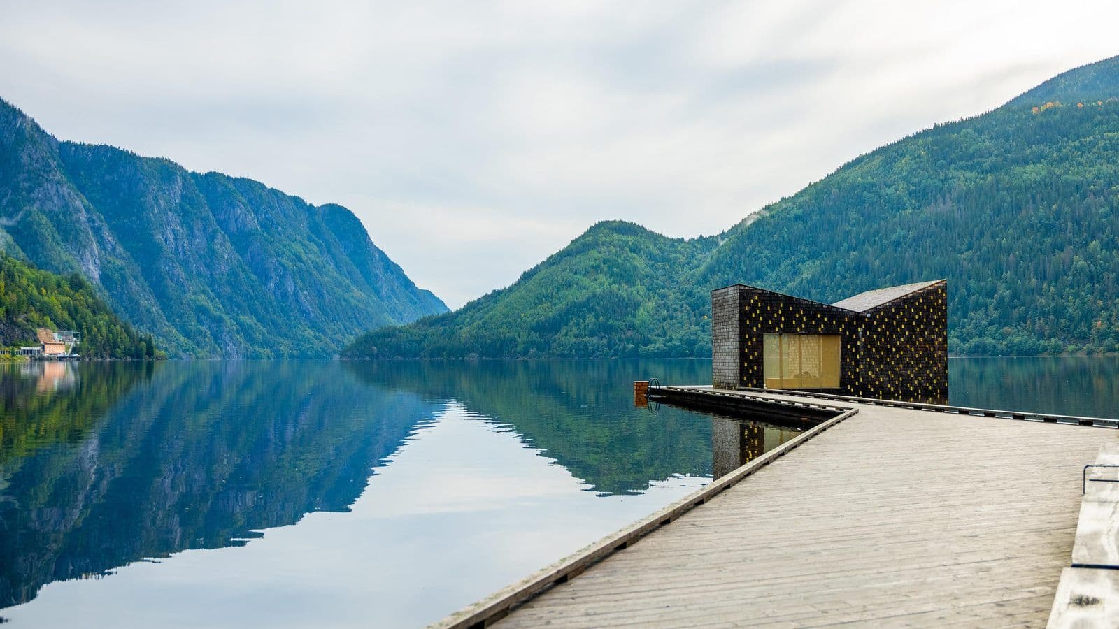 A floating sauna, with a view