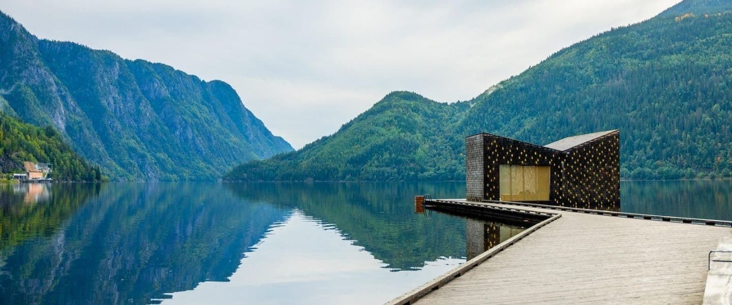 Drijvende sauna met een prachtig uitzicht