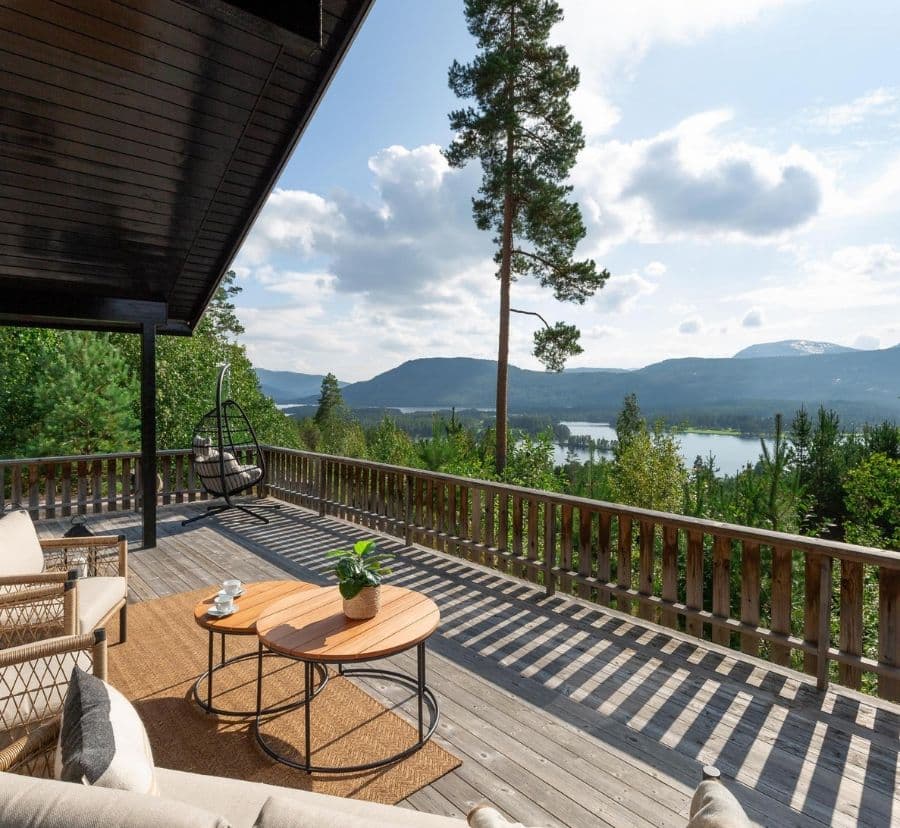 Åtti meter fra innsjøen